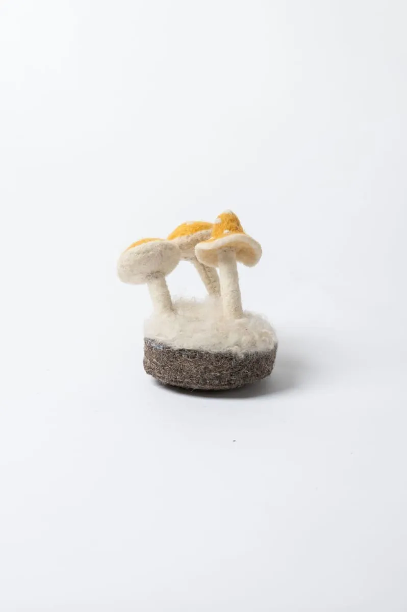 De Kulture Handmade Premium Needle Felted Tabletop Mushroom Eco Friendly Needle Felted Stuffed Ideal for Home Office Decoration Holiday Decor, 10x13 DH Inches