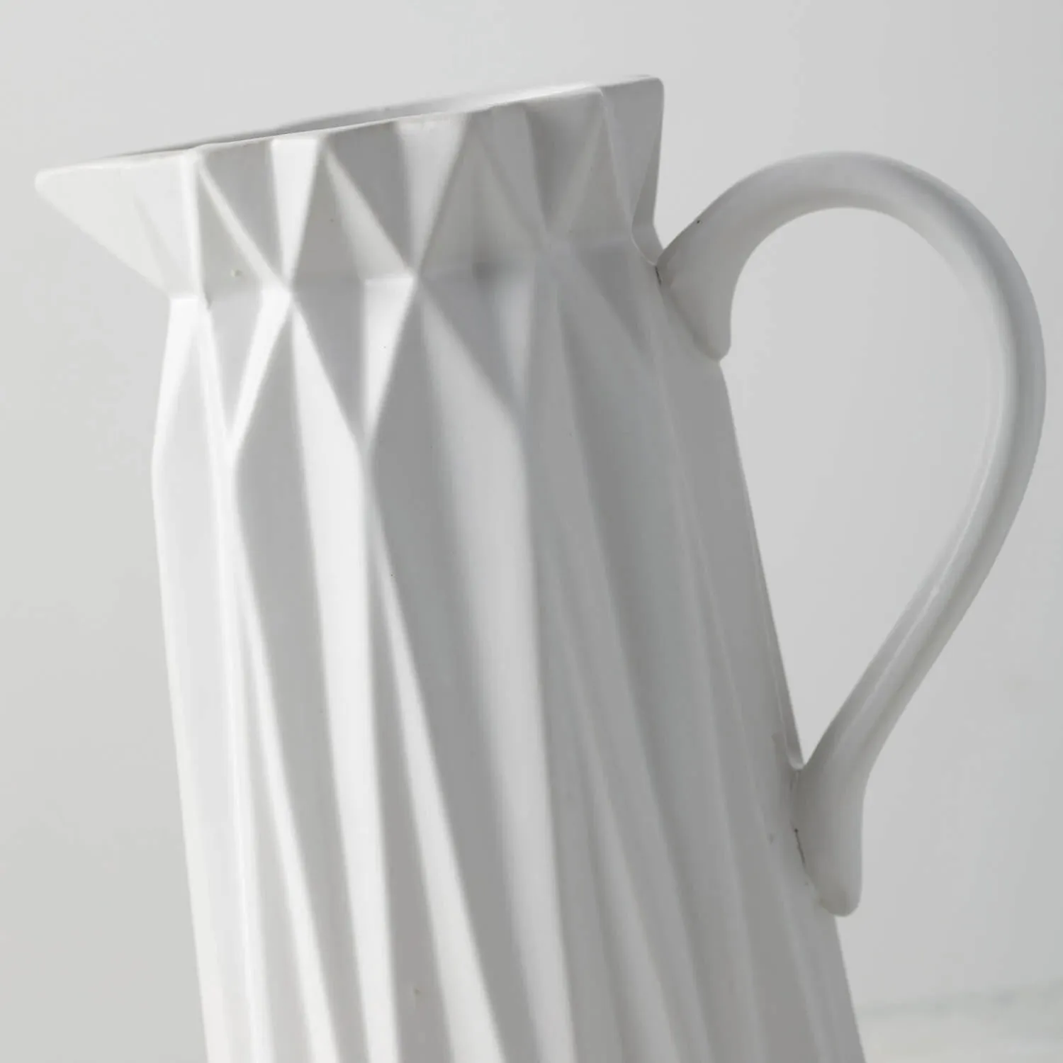 ORIGAMI GEOMETRIC PITCHER