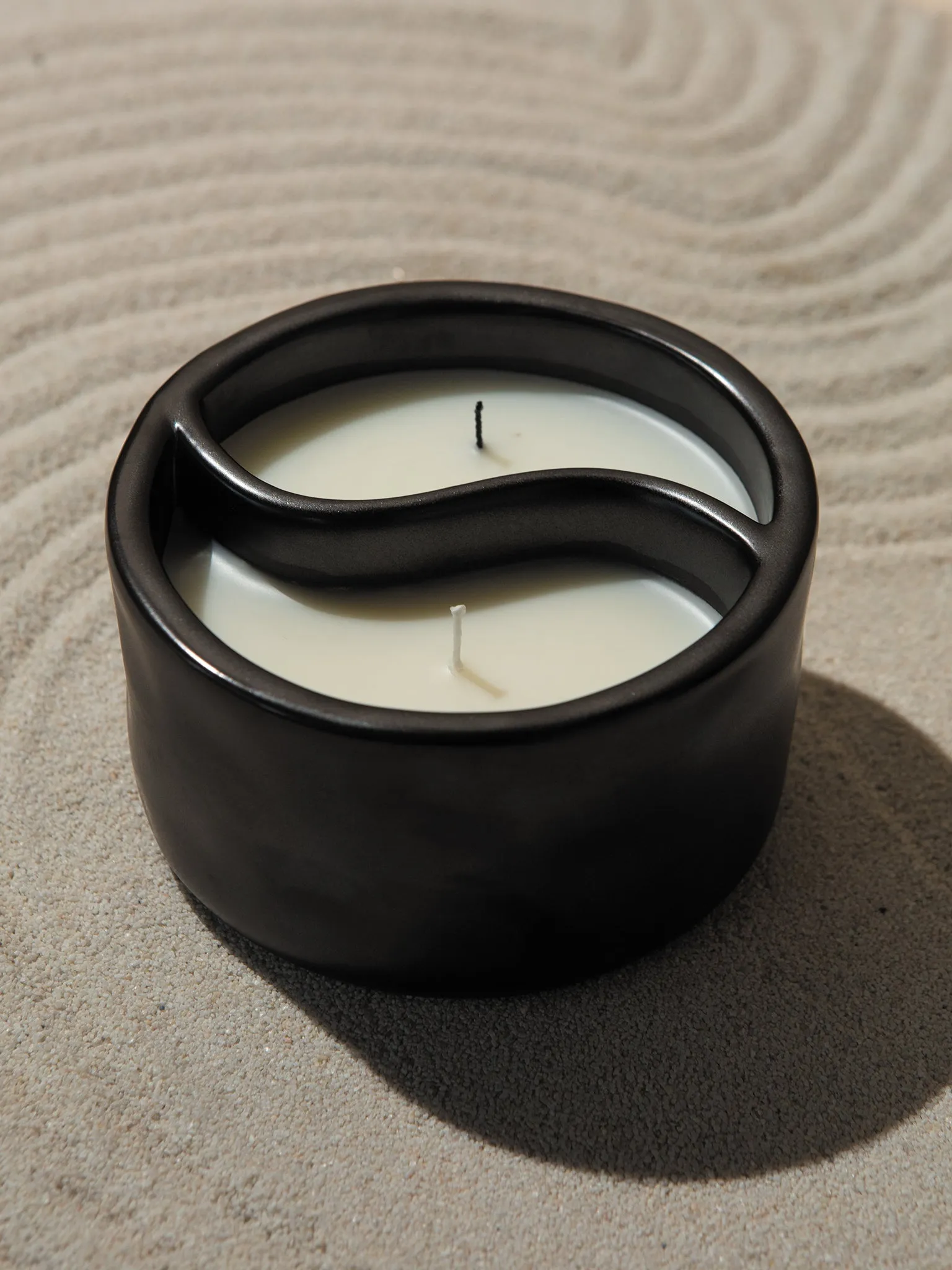 Paddywax Yin Yang Candle - Palo Santo   Cade