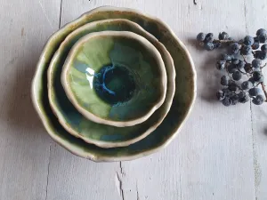 Small set nesting bowls