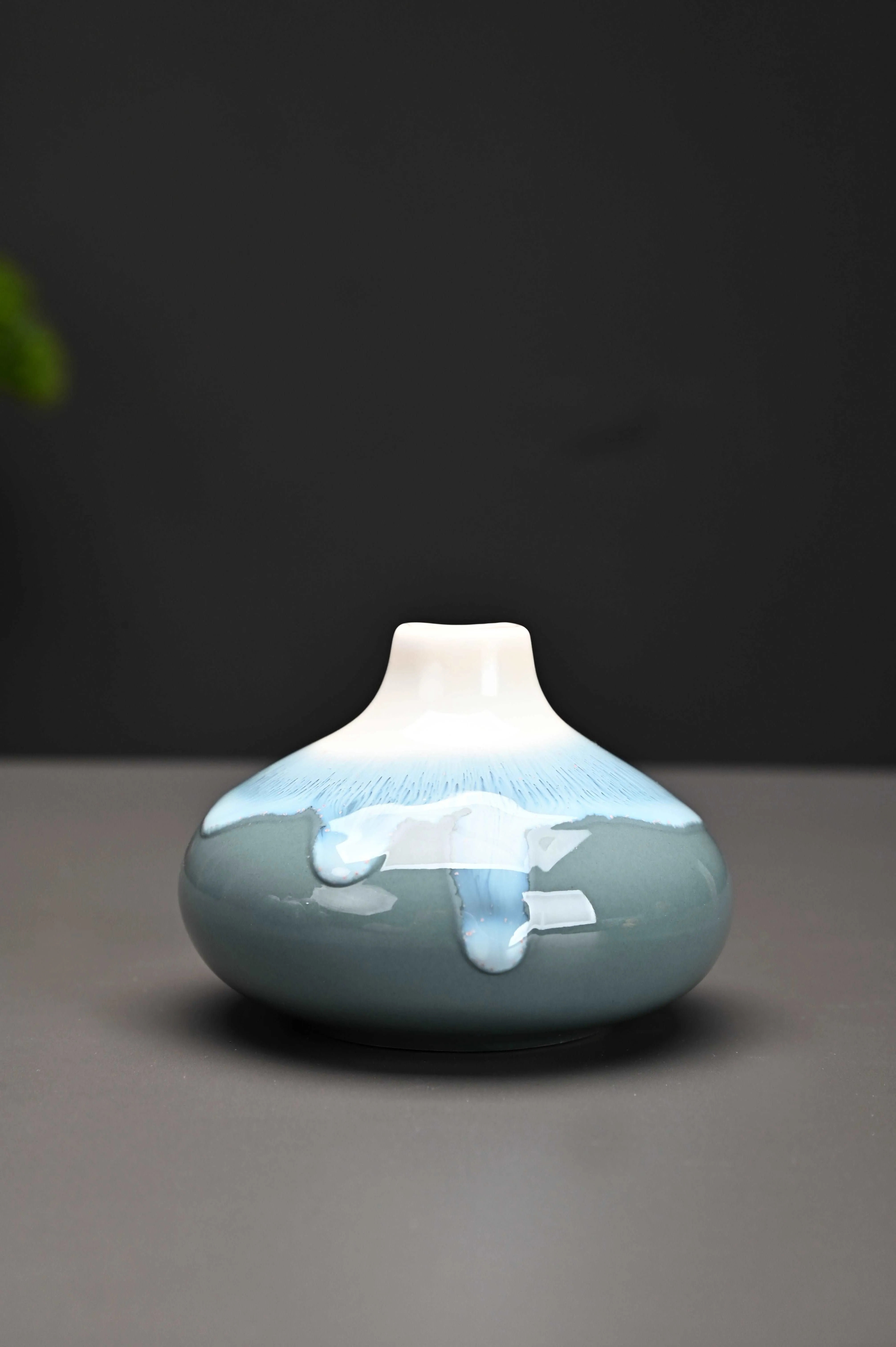 Unveil the Beauty of Tradition: Modern Celadon Vases for Your Home(SET OF 1)